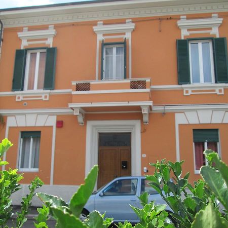 B&B Regina Margherita Piombino Exteriör bild