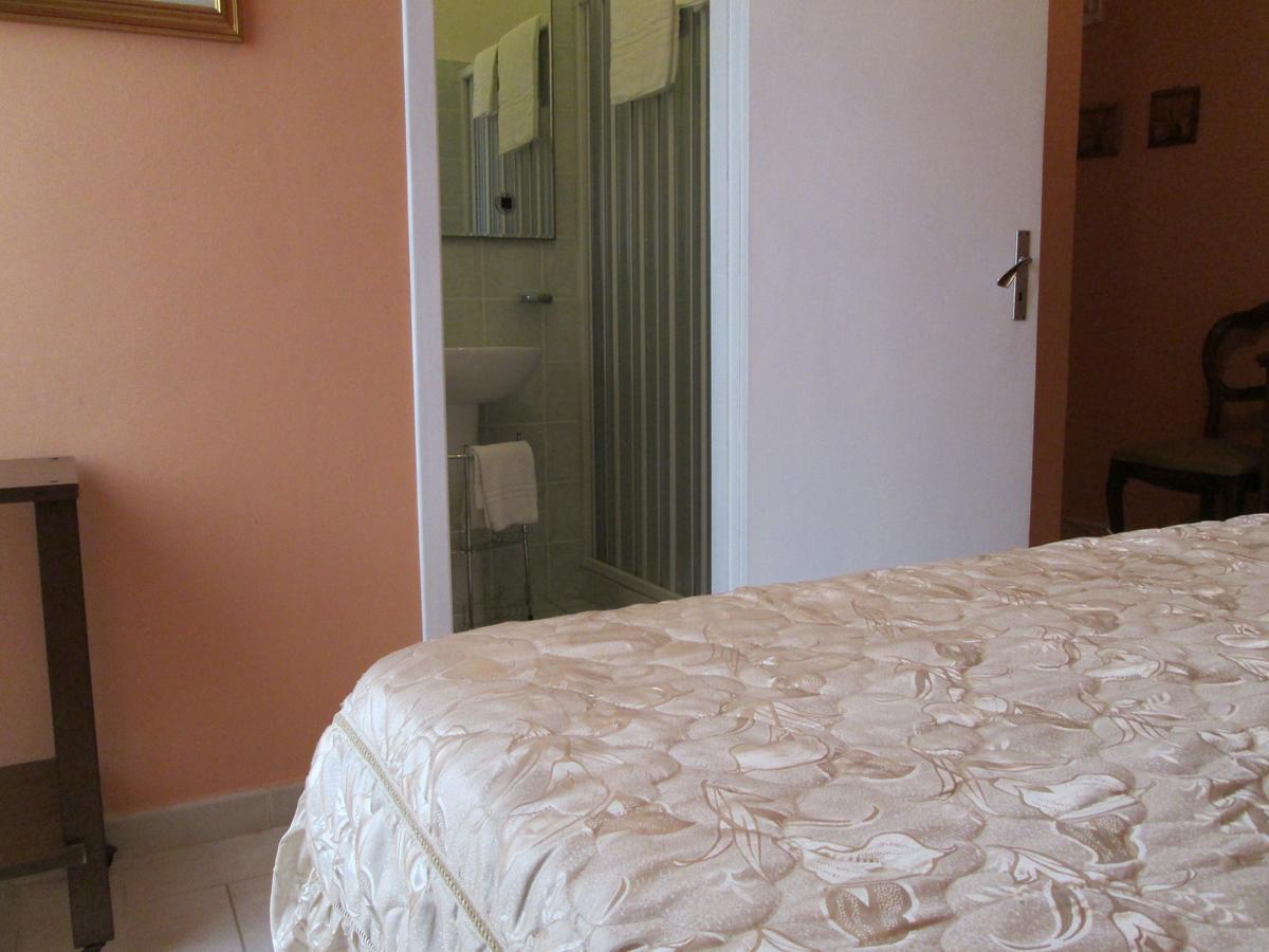 B&B Regina Margherita Piombino Rum bild